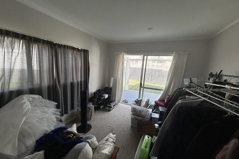 Photo of property in 18 Webb Place, Forrest Hill, Auckland, 0620