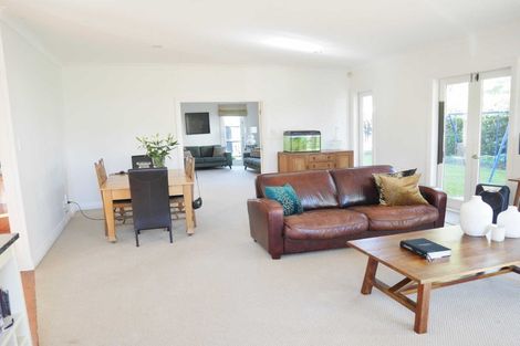 Photo of property in 74 Wai-iti Terrace, Bryndwr, Christchurch, 8052