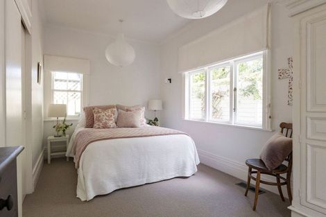 Photo of property in 165 Karori Road, Karori, Wellington, 6012