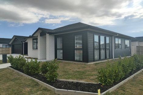 Photo of property in 2 Lavey Road, Flat Bush, Auckland, 2019