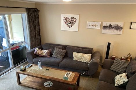 Photo of property in 5f Duke Street, Mount Victoria, Wellington, 6011