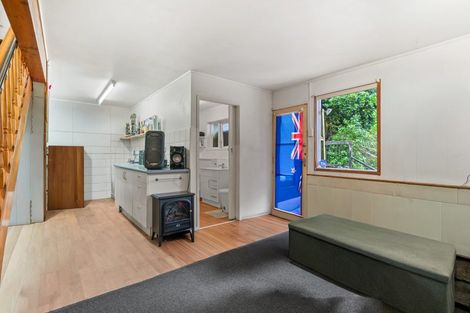 Photo of property in 137 Hutchinsons Road, Bucklands Beach, Auckland, 2014