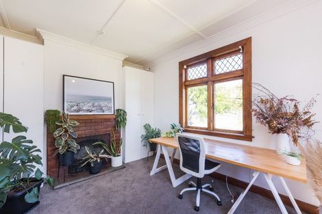 Photo of property in 28 Karina Terrace, Roslyn, Palmerston North, 4414