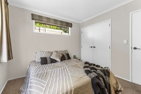 Photo of property in 23 York Crescent, Westown, New Plymouth, 4310