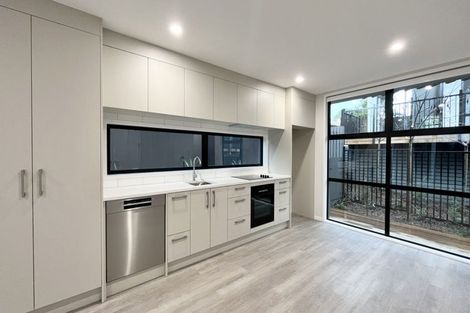 Photo of property in 7c Range View Road, Mount Albert, Auckland, 1025