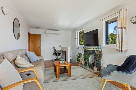 Photo of property in 58 Vodanovich Road, Te Atatu South, Auckland, 0610