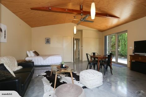 Photo of property in 172a Saint Andrews Road, Plimmerton, Porirua, 5026