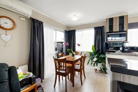 Photo of property in 384 Kahikatea Drive, Dinsdale, Hamilton, 3204