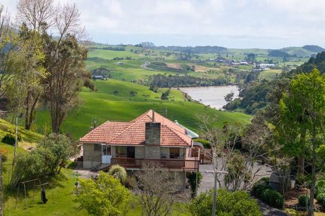 Photo of property in 4 Maungatawhiri Road, Raglan, 3295