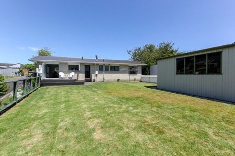 Photo of property in 60 Karina Road, Merrilands, New Plymouth, 4312