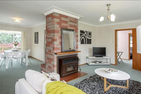 Photo of property in 9 Dundee Place, Blockhouse Bay, Auckland, 0600