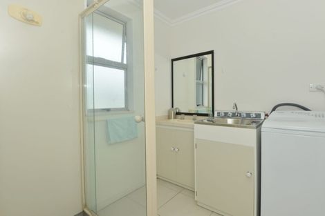 Photo of property in 76 One Tree Point Road, One Tree Point, 0118