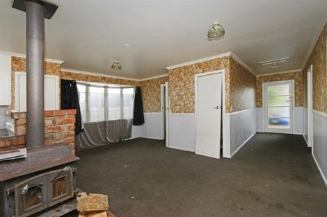 Photo of property in 214c Bridge Street, Eltham, 4322