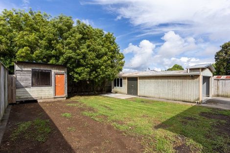 Photo of property in 18 Garelja Road, Henderson, Auckland, 0612