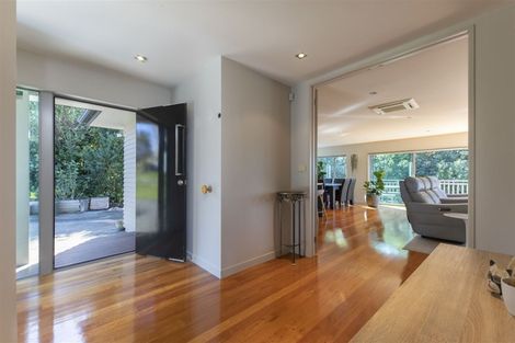 Photo of property in 317a Glenfield Road, Glenfield, Auckland, 0629