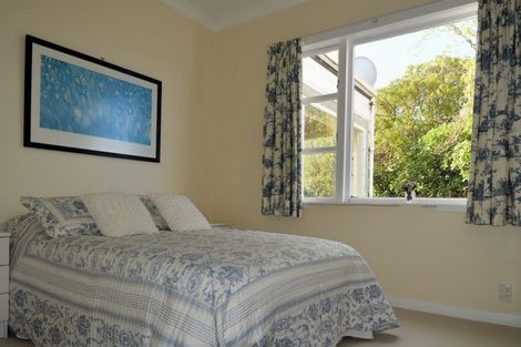 Photo of property in 108 Seatoun Heights Road, Seatoun, Wellington, 6022