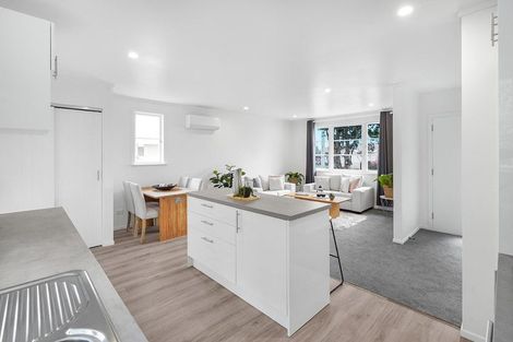 Photo of property in 24 Glenview Terrace, Glenview, Hamilton, 3206