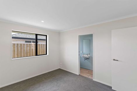 Photo of property in 86 Broadway Parade, Rolleston, 7615