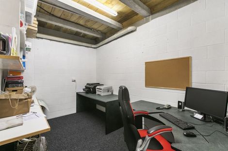 Photo of property in 31 Stillwater Crescent, Stillwater, Silverdale, 0993