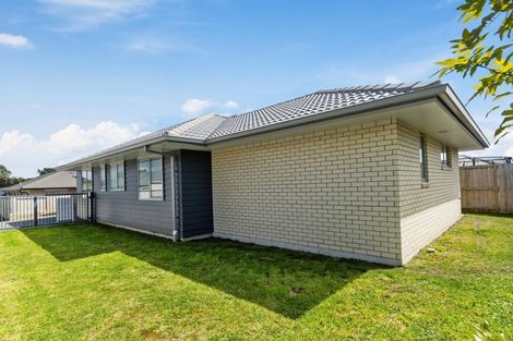 Photo of property in 37 Puhirake Crescent, Pyes Pa, Tauranga, 3112