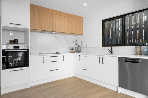 Photo of property in 8a Claridge Street, Glen Eden, Auckland, 0602