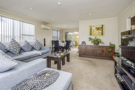 Photo of property in 9 Hindmarsh Street, Henderson, Auckland, 0612