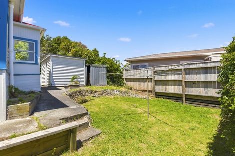 Photo of property in 15 Golf Road, Paraparaumu Beach, Paraparaumu, 5032