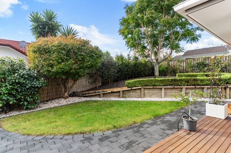Photo of property in 32 Currell Way, Somerville, Auckland, 2014