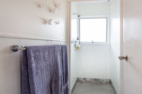 Photo of property in 35 John Davis Road, Mount Roskill, Auckland, 1041