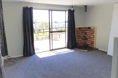 Photo of property in 22 Irwin Road, Kingseat, Pukekohe, 2679