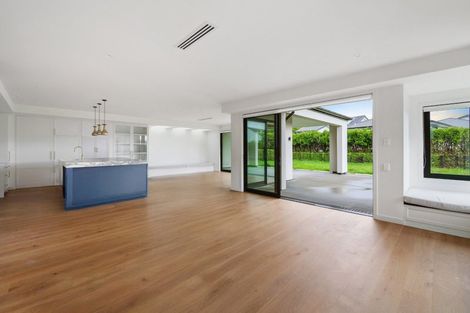 Photo of property in 13 William Blake Way, Riverhead, 0820