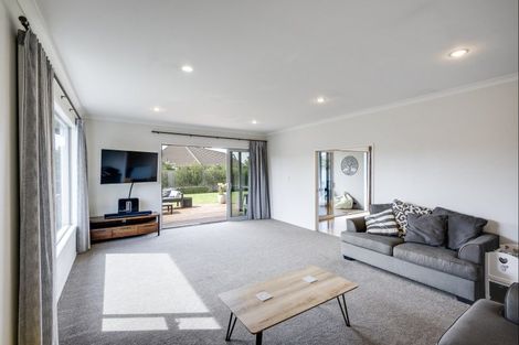 Photo of property in 154b Avondale Road, Greenmeadows, Napier, 4112