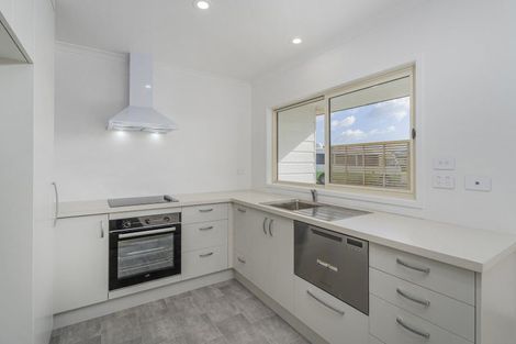 Photo of property in 8 Seascape Avenue, Whitianga, 3510