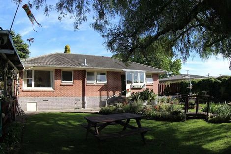 Photo of property in 12 Cross Street, Papakura, 2110