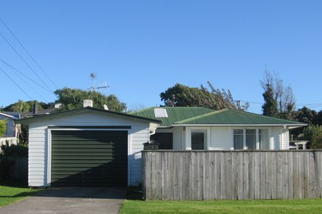 Photo of property in 42 Donovan Road, Paraparaumu Beach, Paraparaumu, 5032