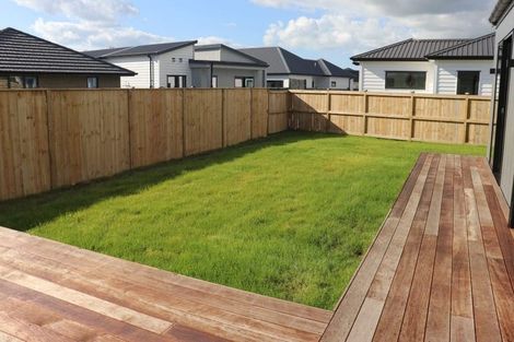 Photo of property in 19 Arahi Road, Clevedon, 2582
