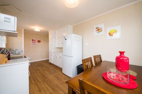 Photo of property in 3 Wakefield Street, Awapuni, Palmerston North, 4412