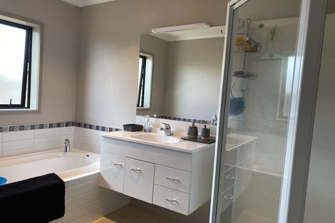 Photo of property in 68 Palliser Drive, Huntington, Hamilton, 3210