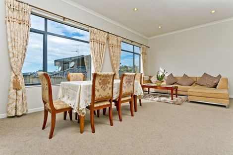 Photo of property in 13 Spoonbill Place, Unsworth Heights, Auckland, 0632