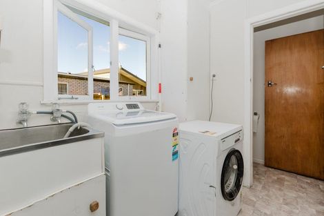 Photo of property in 10 Griffiths Place, Claudelands, Hamilton, 3214