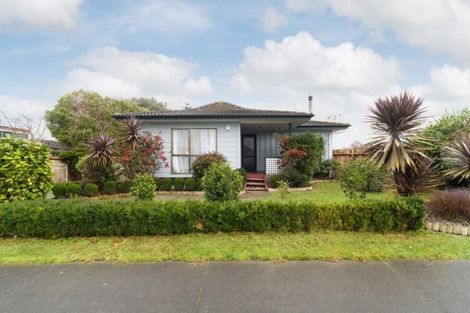 Photo of property in 8 Colonial Place, Kelvin Grove, Palmerston North, 4414