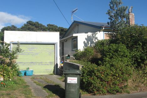 Photo of property in 36 Aperahama Street, Paekakariki, 5034