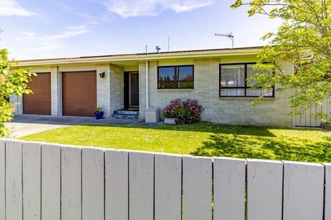 Photo of property in 138 Tait Drive, Greenmeadows, Napier, 4112