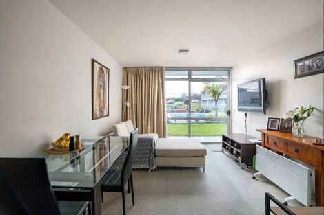 Photo of property in 8/300 Lake Terrace, Two Mile Bay, Taupo, 3330