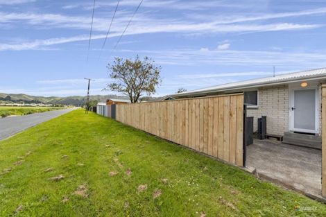 Photo of property in 1/17 Wimbledon Grove, Wainuiomata, Lower Hutt, 5014