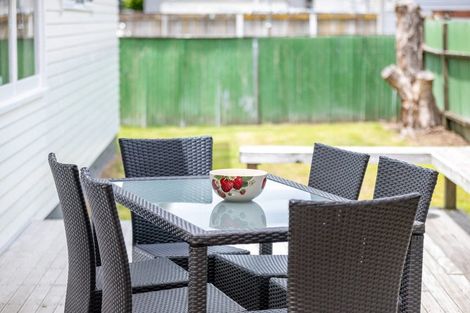 Photo of property in 4 Colstone Street, Glenview, Hamilton, 3206