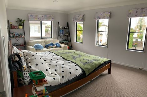 Photo of property in 50 Amberwood Drive, Northpark, Auckland, 2013