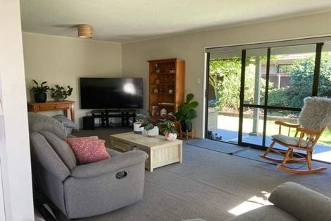 Photo of property in 5 Exton Street, Redwood, Christchurch, 8051