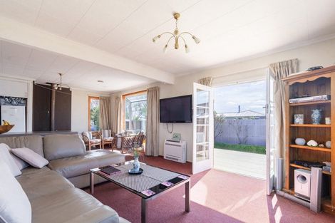 Photo of property in 17 Constitution Avenue, Milton, 9220