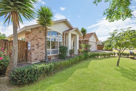 Photo of property in 5 Brosna Place, East Tamaki, Auckland, 2016